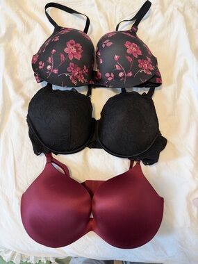 Women’s Bra in Burgundy, Black & Black Floral - LA SENZA